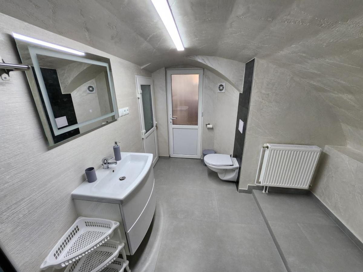 Apartament Dada 锡吉什瓦拉 外观 照片