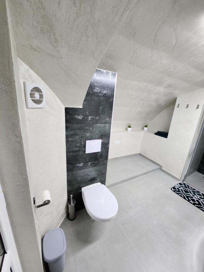 Apartament Dada 锡吉什瓦拉 外观 照片